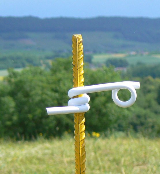 isolateur cloture electrique queue de cochon